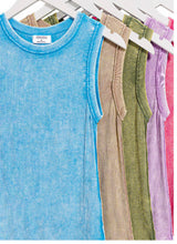 Load image into Gallery viewer, Exposed Seam Tank Top
