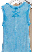 Load image into Gallery viewer, Exposed Seam Tank Top
